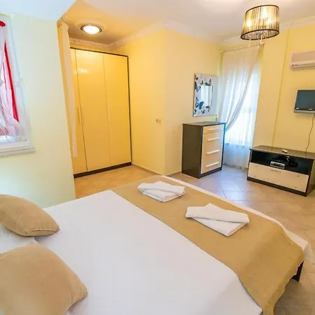 Beachfront , Private Starfish 8 Вилла *
