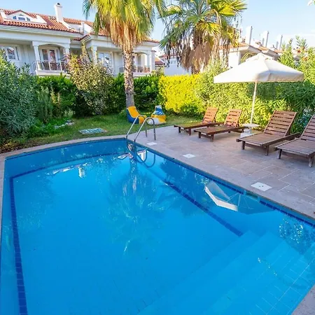Beachfront , Private Starfish 8 וילה