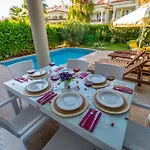 Beachfront , Private Starfish 8 * Fethiye