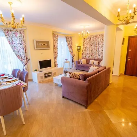 Beachfront , Private Starfish 8 *