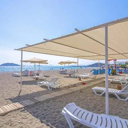 Villa Beachfront , Private Starfish 8