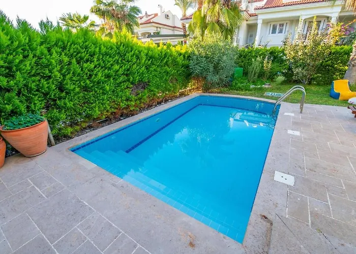 Beachfront , Private Starfish 8 Villa *