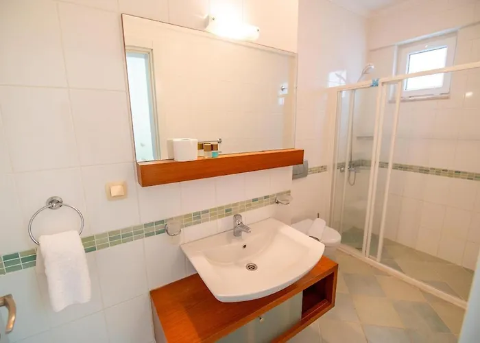 Beachfront , Private Starfish 8 Villa *